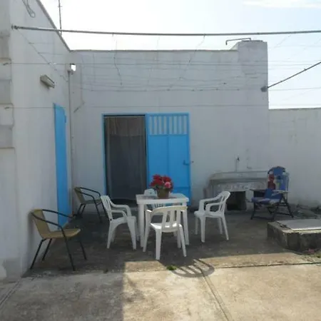 Collinetta Relax 펜션 우겐토